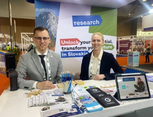 FunGlass at APAIE 2025 in Delhi